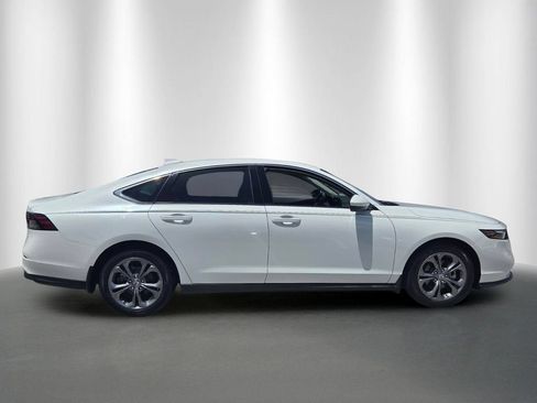 Certified 2024 Honda Accord EX image 2