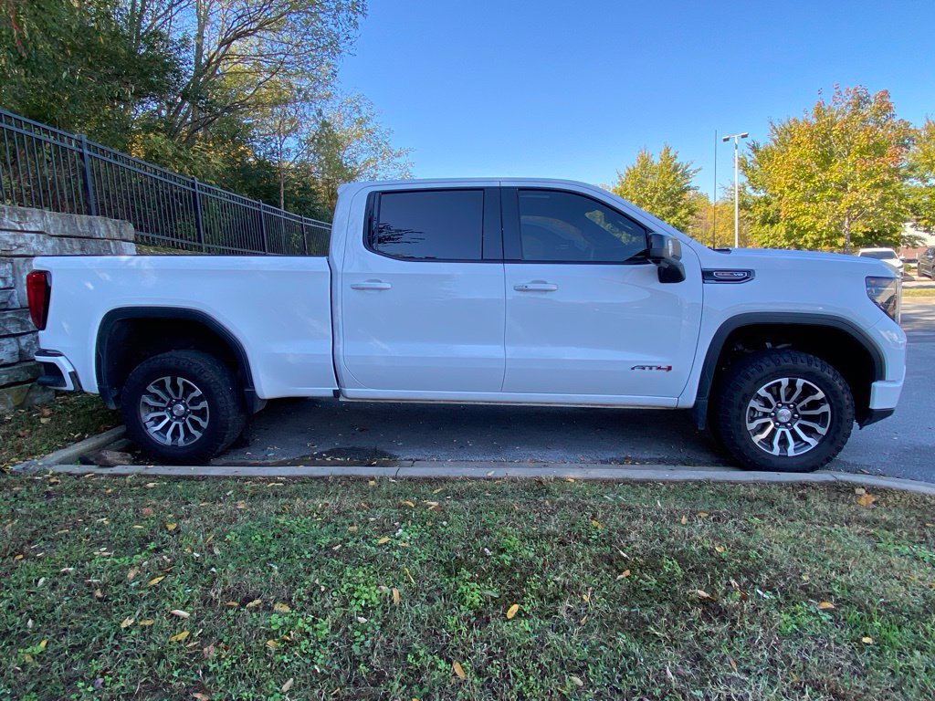 Used 2023 GMC Sierra 1500 AT4 w/ AT4 Premium Package AWD/4WD image 4