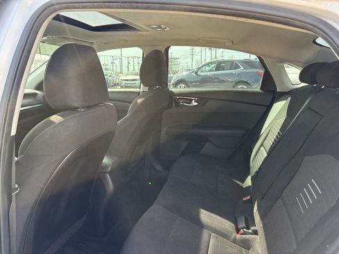 Used 2019 Kia Forte S w/ S Premium Package image 19