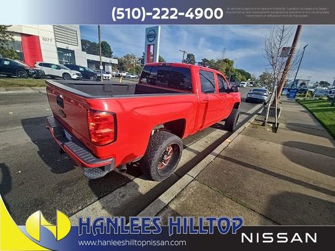 Used 2018 Chevrolet Silverado 1500 LT w/ Rally 2 Edition image 3