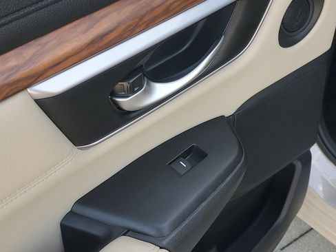 Certified 2018 Honda CR-V EX-L image 14