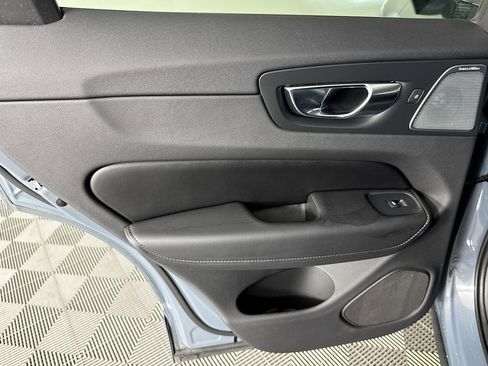 Used 2022 Volvo XC60 B5 Inscription w/ Advanced Package image 25