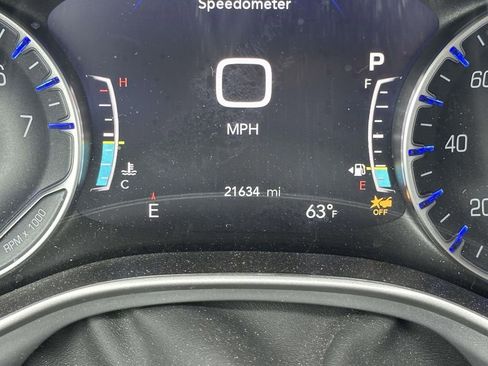 Used 2023 Chrysler Pacifica Touring-L w/ S Appearance Package FWD image 21