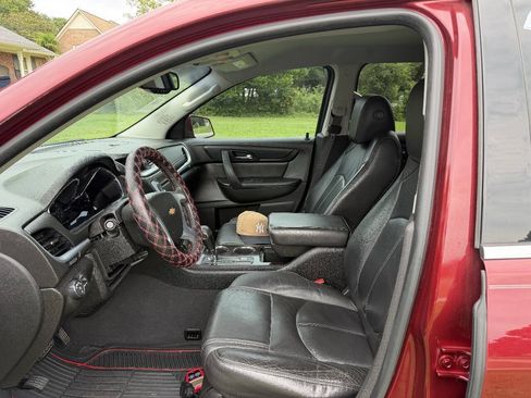 Used 2016 Chevrolet Traverse LT FWD image 14