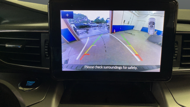 Used 2022 Ford Explorer XLT w/ Equipment Group 202A AWD/4WD image 13