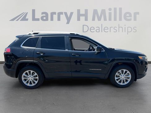 Used 2019 Jeep Cherokee Latitude w/ Popular Appearance Group AWD/4WD image 6