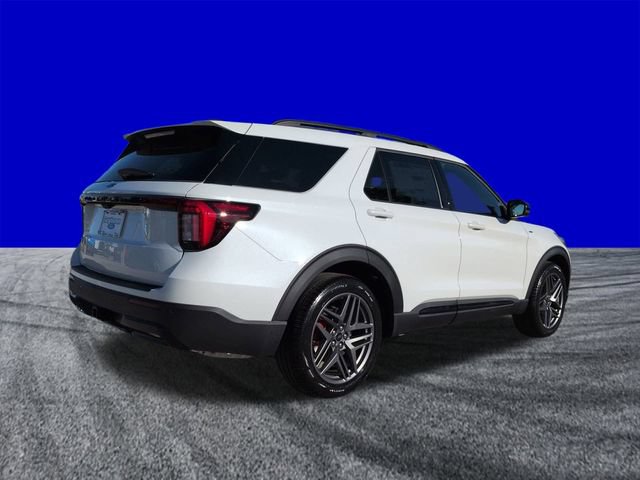 New 2026 Ford Explorer ST-Line w/ ST-Line Street Pack RWD image 4