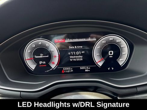 Used 2022 Audi A4 2.0T Premium Plus w/ Premium Plus Package AWD/4WD image 17