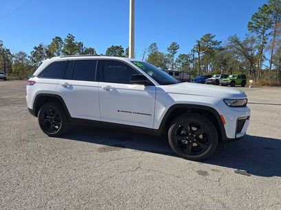New 2026 Jeep Grand Cherokee Limited w/ Limited Altitude Package
