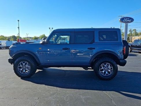 New 2025 Ford Bronco Badlands AWD/4WD image 3