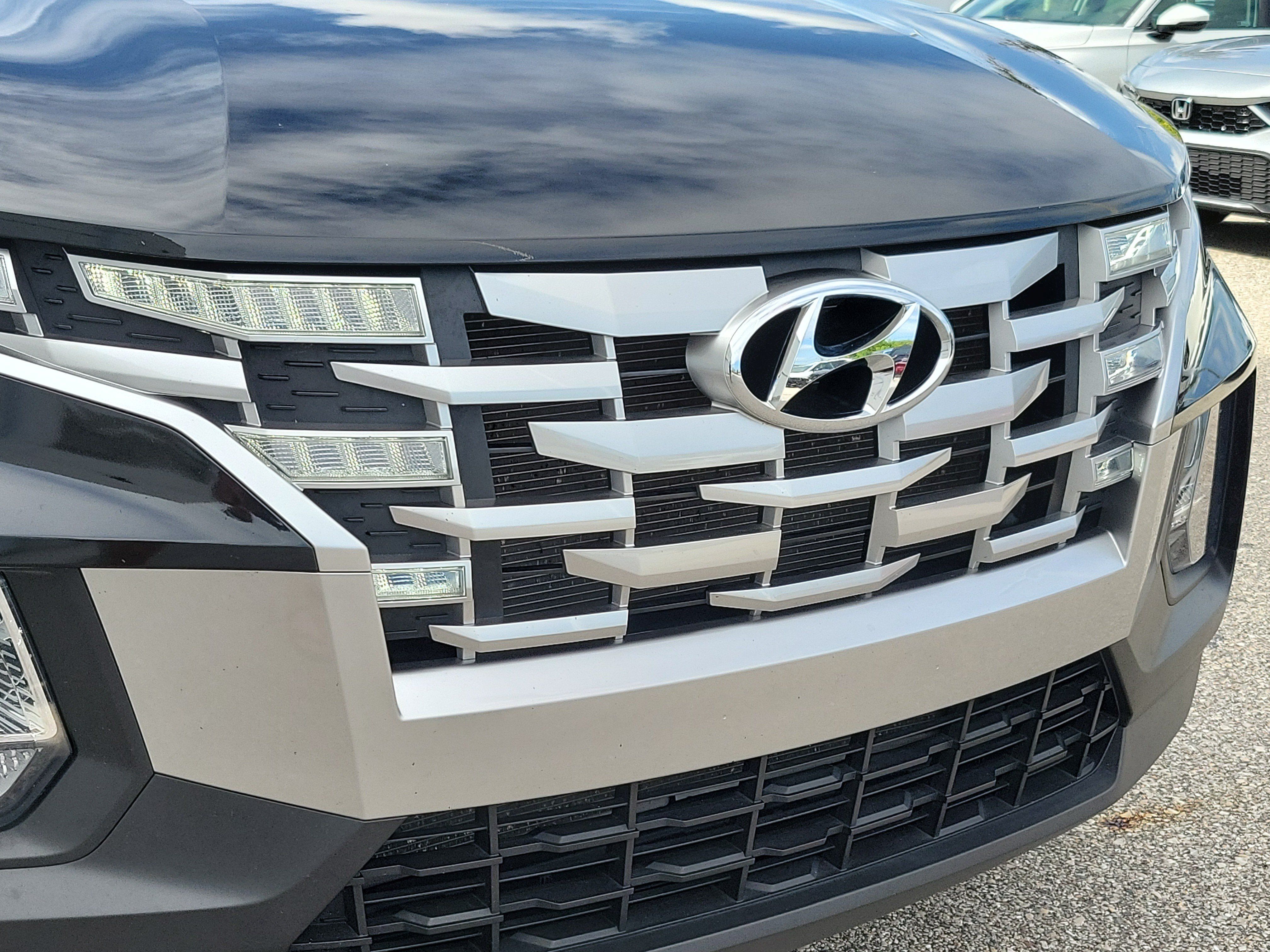 Used 2022 Hyundai Santa Cruz SEL w/ Activity Package FWD image 11