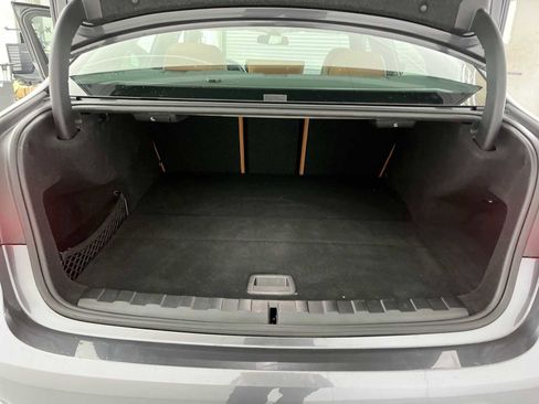 Used 2022 BMW 330e xDrive w/ Premium Package image 27