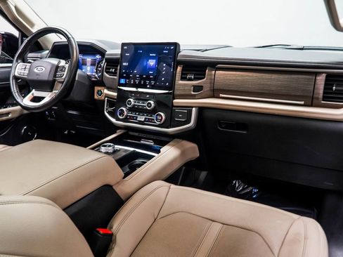 Used 2024 Ford Expedition Max Limited image 16