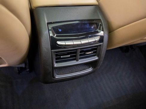 Used 2020 Cadillac XT5 Sportv w/ Platinum Package image 19