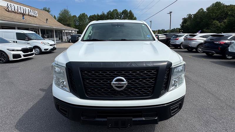 Used 2017 Nissan Titan S AWD/4WD image 17