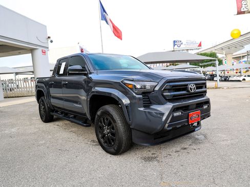 Certified 2025 Toyota Tacoma SR5 w/ SR5 Upgrade Package image 5