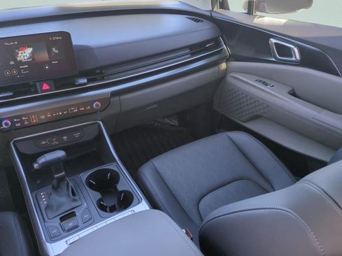 New 2026 Kia Carnival image 15