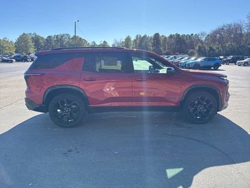 Used 2024 Chevrolet Traverse RS w/ LPO, Floor Liner Package image 6