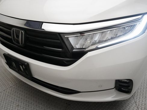 Certified 2023 Honda Odyssey Touring image 21