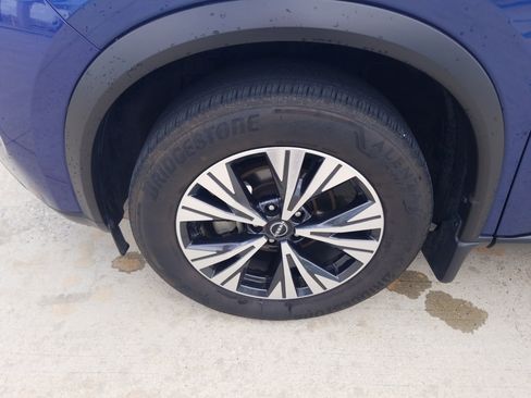 Used 2023 Nissan Rogue SV image 21