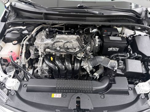 Used 2022 Toyota Corolla XLE FWD image 8