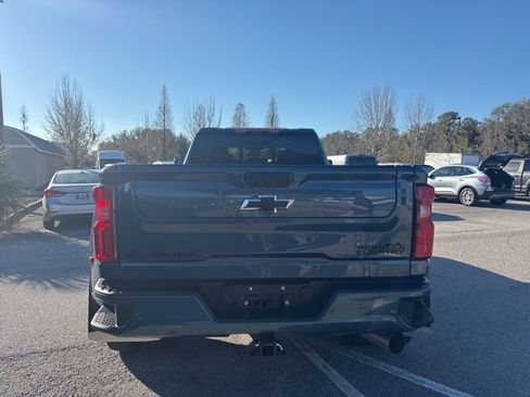 Used 2024 Chevrolet Silverado 3500 High Country w/ High Country Premium Package image 19