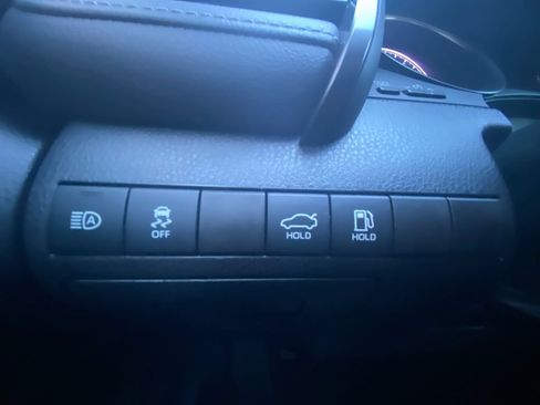 Used 2023 Toyota Camry SE FWD image 17