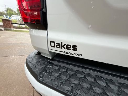 New 2026 GMC Canyon Elevation w/ Convenience Package image 39