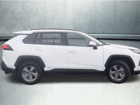 Used 2025 Toyota RAV4 XLE w/ Weather Package AWD/4WD image 12