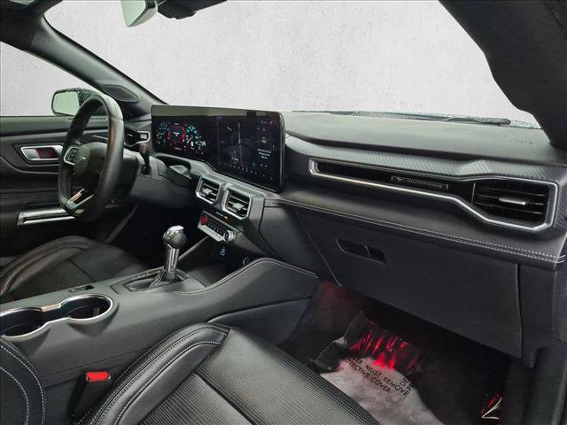 Used 2025 Ford Mustang Premium RWD image 24