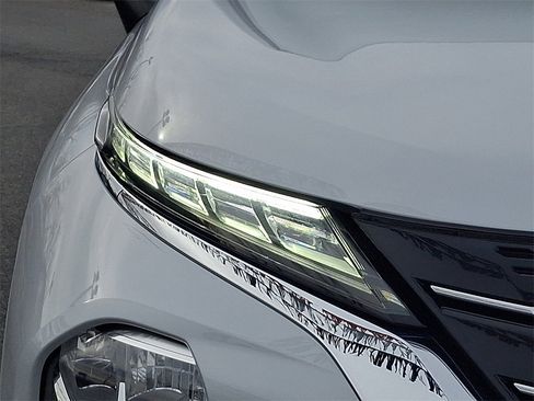 Used 2024 Mitsubishi Outlander SE image 11