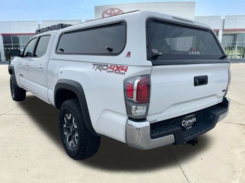 Used 2023 Toyota Tacoma TRD Off-Road AWD/4WD image 3