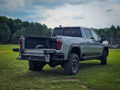 New 2026 GMC Sierra 2500 AT4X w/ Snow Plow Prep/Camper Package AWD/4WD image 4