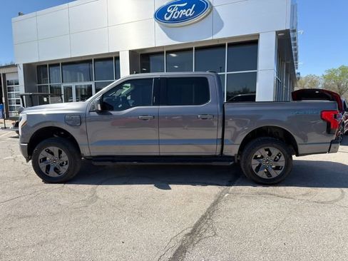 Used 2022 Ford F150 Lightning Lariat w/ Equipment Group 511A High image 4