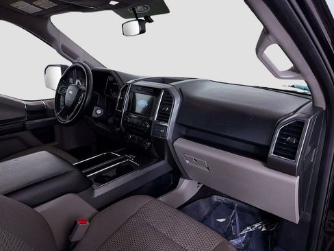 Used 2016 Ford F150 XLT w/ Equipment Group 302A Luxury image 17