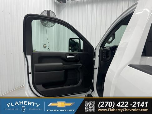 Used 2025 Chevrolet Silverado 2500 W/T w/ WT Convenience Package AWD/4WD image 8