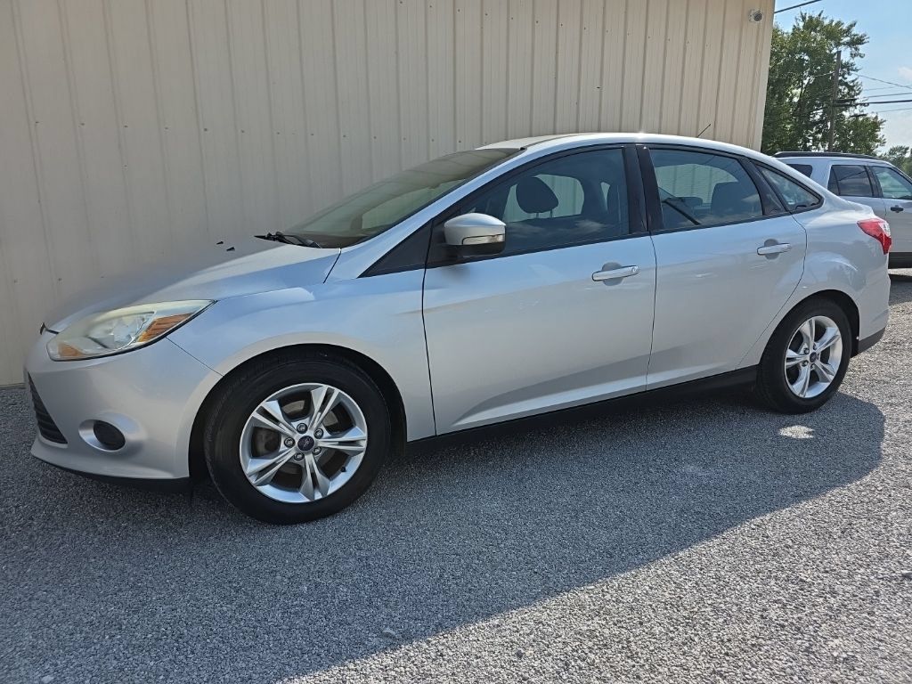 Used 2014 Ford Focus SE FWD image 11
