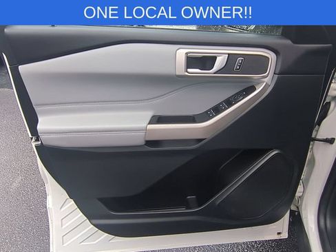 Used 2023 Ford Explorer XLT w/ Equipment Group 202A AWD/4WD image 12