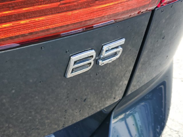 Used 2023 Volvo XC60 B5 Plus w/ Climate Package FWD image 8