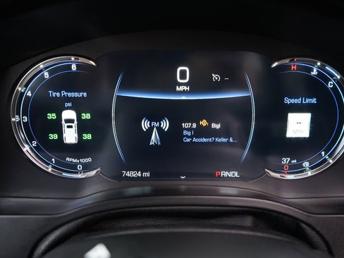 Used 2020 Cadillac Escalade Luxury image 13