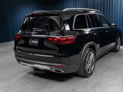 Certified 2025 Mercedes-Benz GLS 450 4MATIC image 5
