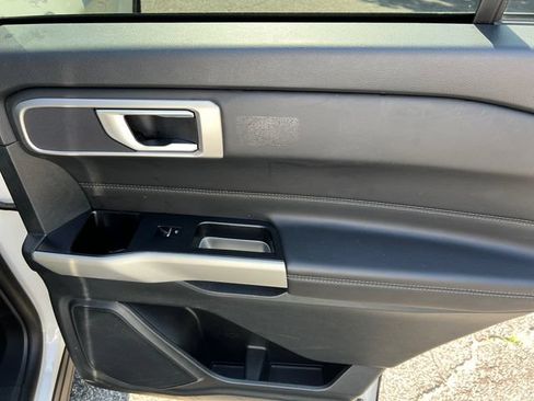 Used 2023 Ford Explorer XLT RWD image 22