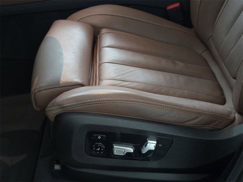 Used 2022 BMW X5 M50i w/ Executive Package image 31