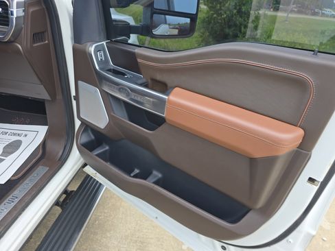 Used 2024 Ford F150 King Ranch w/ FX4 Off-Road Package AWD/4WD image 14