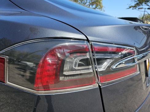 Used 2020 Tesla Model S Long Range Plus AWD/4WD image 39