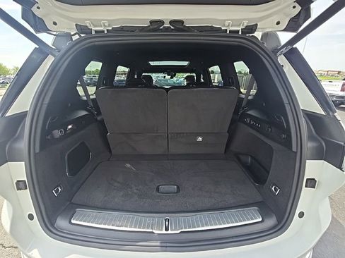 Used 2022 Jeep Grand Cherokee L Overland w/ Luxury Tech Group IV image 30