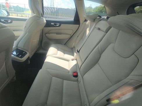 Used 2025 Volvo XC60 B5 Ultra w/ Protection Package Premier AWD/4WD image 8