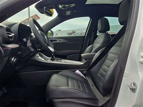 Used 2024 Dodge Hornet GT image 17