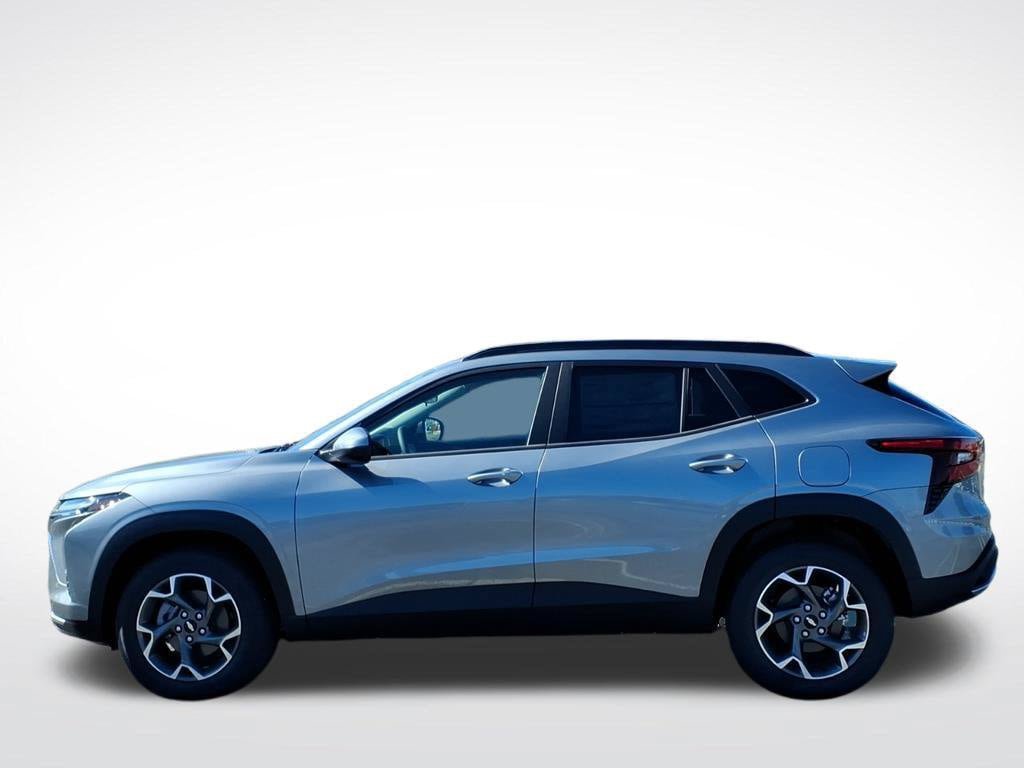 New 2026 Chevrolet Trax LT w/ Driver Confidence Package FWD image 7