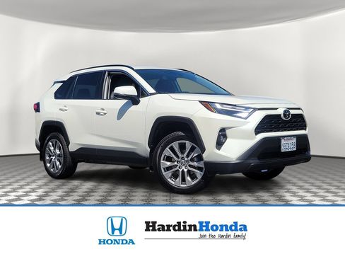 Used 2022 Toyota RAV4 XLE Premium FWD image 1